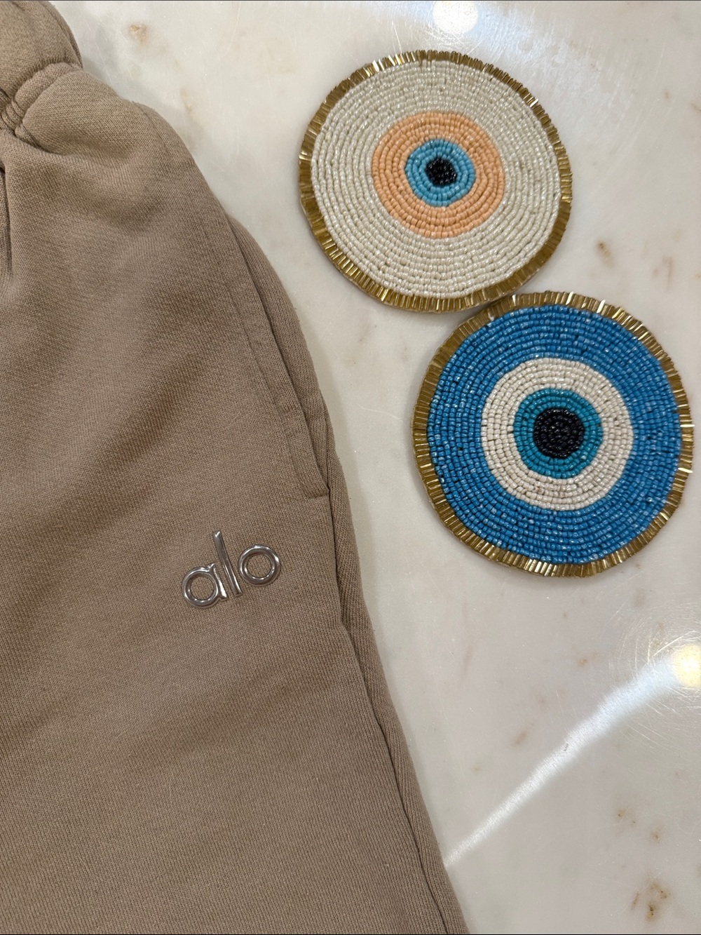 ALO Yoga Women’s Accolade Tan Sweatpants with Silver Logo